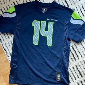 Youth XL NFL Seahawks Jersey Metcalf
